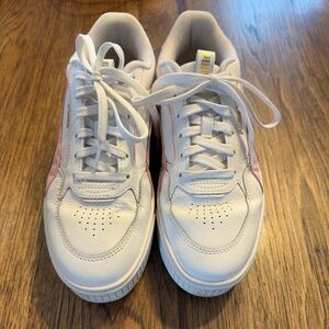 Women’s - Puma pink/white sneakers - size 9